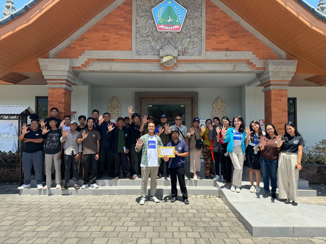 Gambar WhatsApp 2024-10-21 pukul 15.44.43_e4c81636